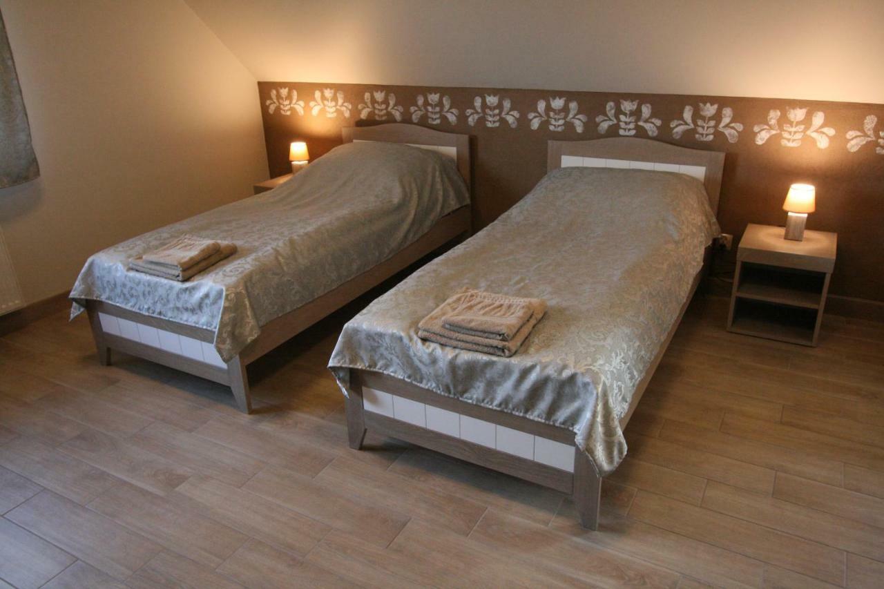 Noclegi Cameleon Słupca 外观 照片